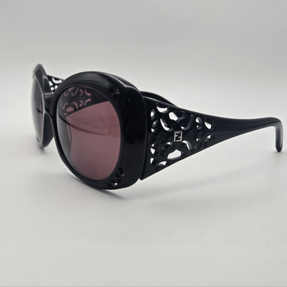 Fendi Black Sunglasses with Rose Lenses - Picture 4 of 6